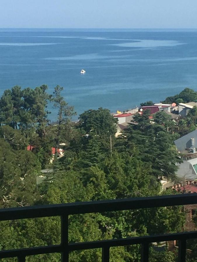 Квартира У Моря С Двумя Балконами Batumi Exterior foto